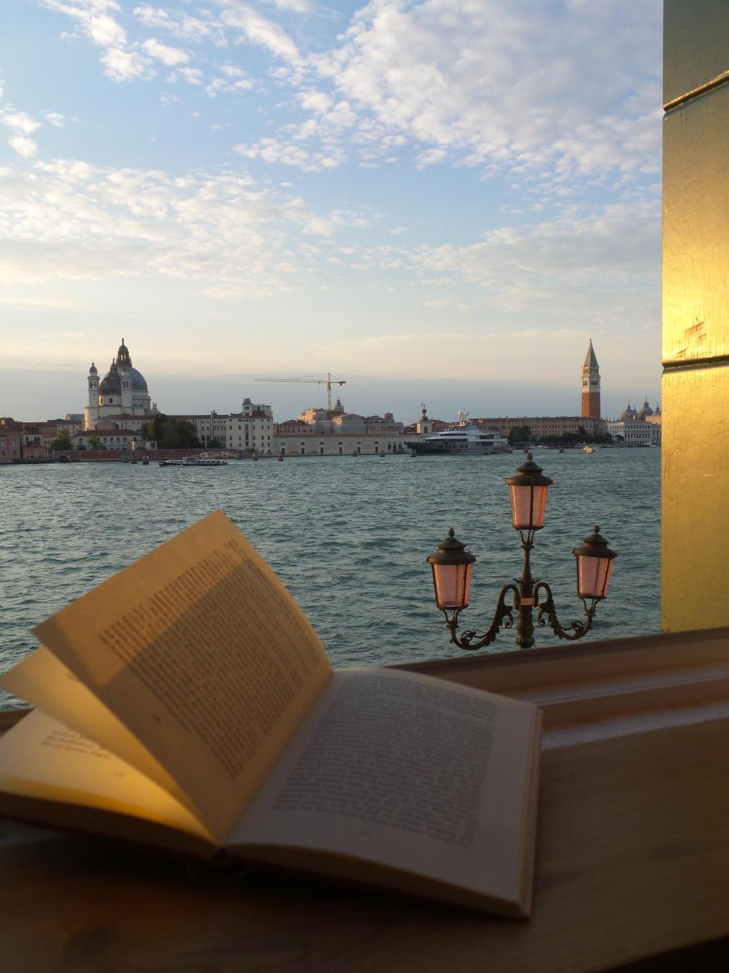 3 Windows On St Mark - Waterfront Apartment Venecia Exterior foto